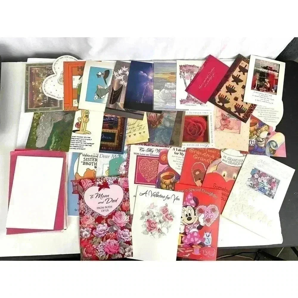VTG 31 Greeting Cards Valentines Day Birthday Holiday Bears‎ Hearts UNUSED